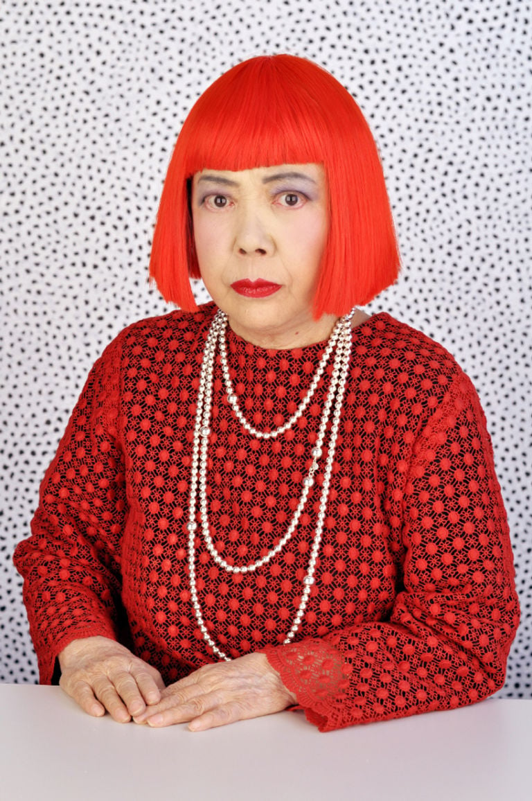 lvcollab04 La febbre dei pois. Yayoi Kusama stilista per Louis Vuitton. Quando sandali, minigonne e trench diventano opere d’arte. Look per art lovers, con il vizio del fashion. Ecco le foto