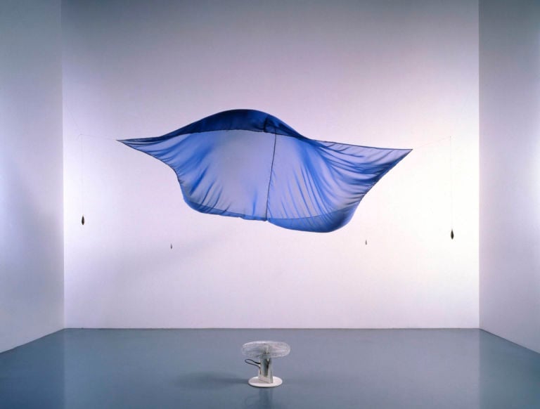 6 Hans Haacke 1965 Blue Sail1 Villa Medici. Mostre che mettono al tappeto