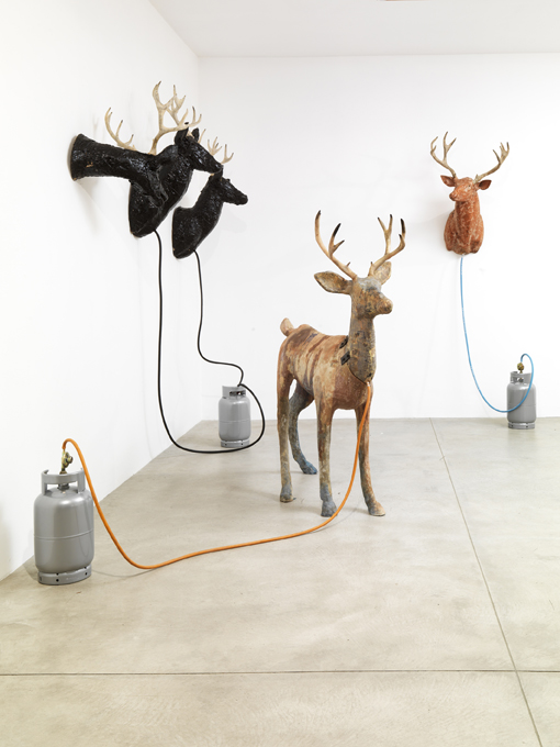 Dennis Oppenheim Untitled Deer Le allegorie elettriche di Dennis Oppenheim