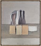 Giorgio Morandi, Natura morta, 1956, olio su tela, 40,5 x 35,4 cm, Mart, Museo di arte moderna e contemporanea di Trento e Rovereto, Collezione Augusto e Francesca Giovanardi