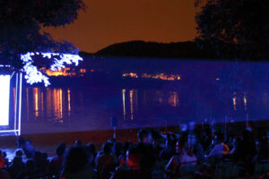 Cinema in riva al lago, in zona Treviso. Parte l’ottava cine-week di Lago Film Fest: scorpacciata d’essai, tra documentari, sceneggiature, cortometraggi internazionali