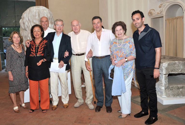 Alex Israel a Città della Pieve – Opening 5 Umbria contemporanea. Per la mostra agostana in casa Lauro, Alex Israel porta un pezzetto di Cinecittà a Città della Pieve. E qui ci sono le foto, con extension festaiola