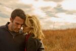 Ben Affleck e Rachel McAdams in una scena del film Lido Updates: l’amore eterno vagheggiato da Andy Warhol? Prova a tratteggiarlo Terrence Malick con To the Wonder. Cast di tutto rispetto, ma il film raccatta diversi fischi…