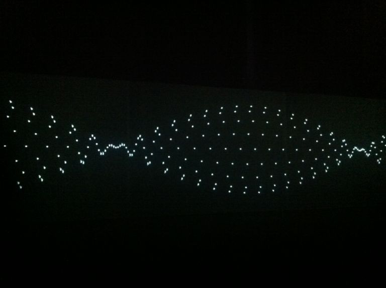 Carsten Nicolai Unidisplay Hangar Bicocca Milano 6 Ricerca scientifica, psicologia, apprendimento percettivo. L’Hangar Bicocca pervaso da luci e suoni di Unidisplay di Carsten Nicolai, qui video e immagini
