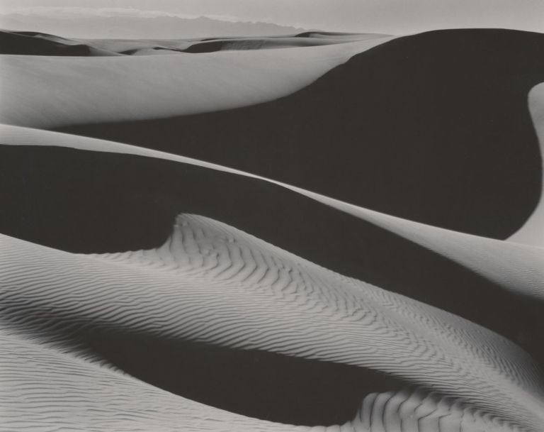 Edward Weston Dunes Oceano 1936 ©1981 Center for Creative Photography Arizona Board of Regents Chiude la stagione estiva dei festival, con quello forse più astratto, dedicato alla Filosofia. A Modena protagoniste sono le Cose: anche le “cose d’arte”…