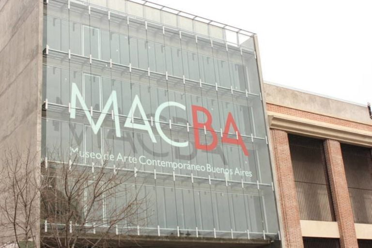 MACBA Buenos Aires 1 La riscossa Argentina? Si misura anche a suon di nuovi musei e centri d’arte. Quattro in pochi anni, tutti privati: il MACBA di Buenos Aires apre con la collezione d’arte cinetica e Op Art del banchiere Aldo Rubino