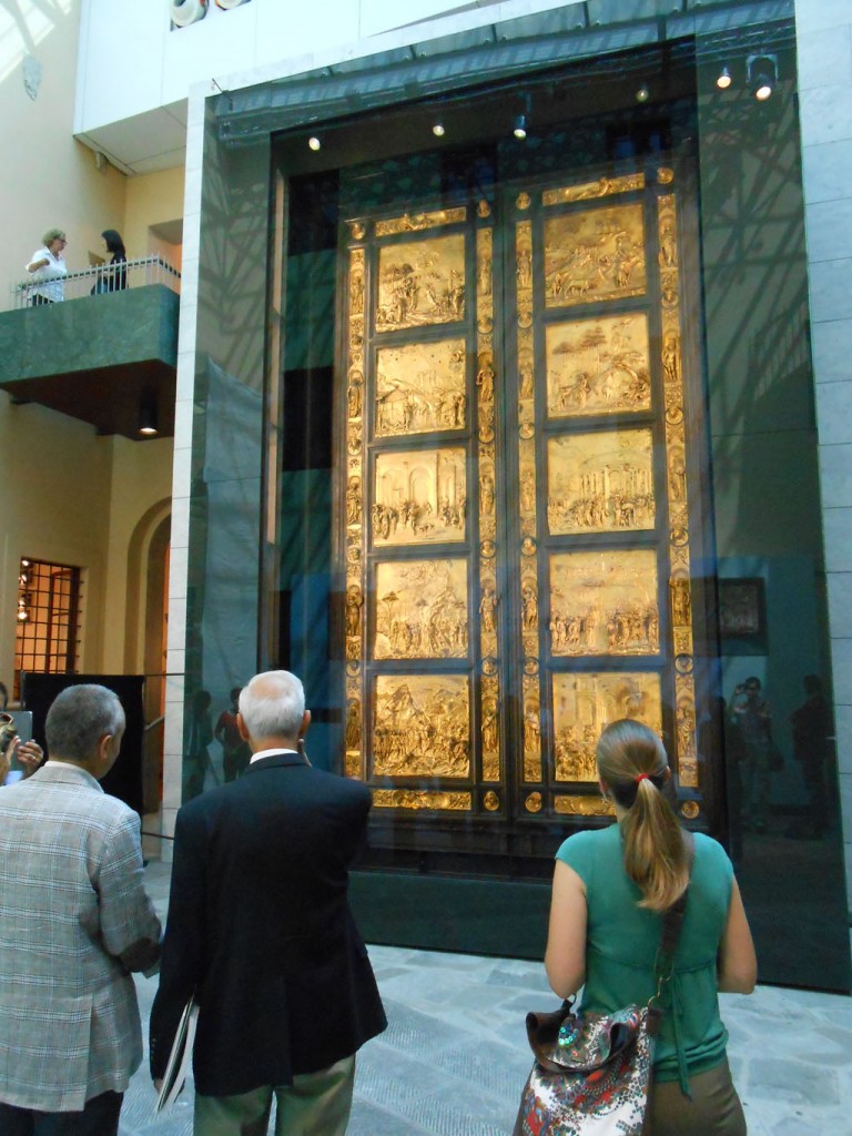 Porta del Paradiso nella teca Goppion SpA Museo dellOpera del Duomo di Firenze 2 Torna a splendere a Firenze la Porta del Paradiso del Ghiberti, dopo 27 anni di restauro. Chiusa in una monolitica teca protettiva, Artribune ve la mostra in anteprima