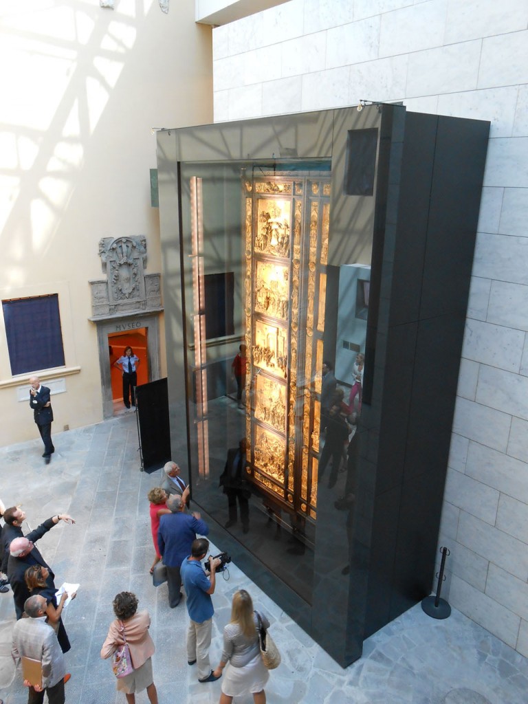 Porta del Paradiso nella teca Goppion SpA Museo dellOpera del Duomo di Firenze 5 Torna a splendere a Firenze la Porta del Paradiso del Ghiberti, dopo 27 anni di restauro. Chiusa in una monolitica teca protettiva, Artribune ve la mostra in anteprima