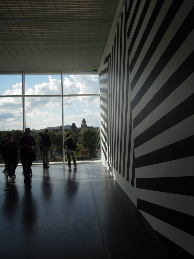 Sol LeWitt Dessins muraux de 1968 à 2007 veduta della mostra presso Centre Pompidou Metz 2012 12 LeWitt a Metz. Omaggio a un grande compositore