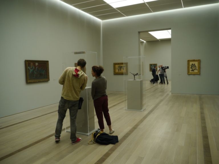 allestimento 2 Un Degas da non perdere, a Basilea. In attesa dell’opening, per Artribune è già tutto (quasi) pronto. Anteprima assoluta per noi e per il direttore del Louvre. Una raffica di foto