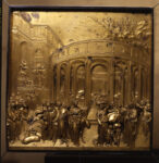 formella con Storie di Giuseppe dopo il restauro foto Antonio Quattrone Torna a splendere a Firenze la Porta del Paradiso del Ghiberti, dopo 27 anni di restauro. Chiusa in una monolitica teca protettiva, Artribune ve la mostra in anteprima