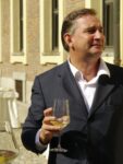 ludovico pratesi Aziende e arte. Anche i grandi vini di Frescobaldi esordiscono nel contemporaneo: presentato a Milano il contest d’artista per rinfrescare l’immagine dei signori del Brunello