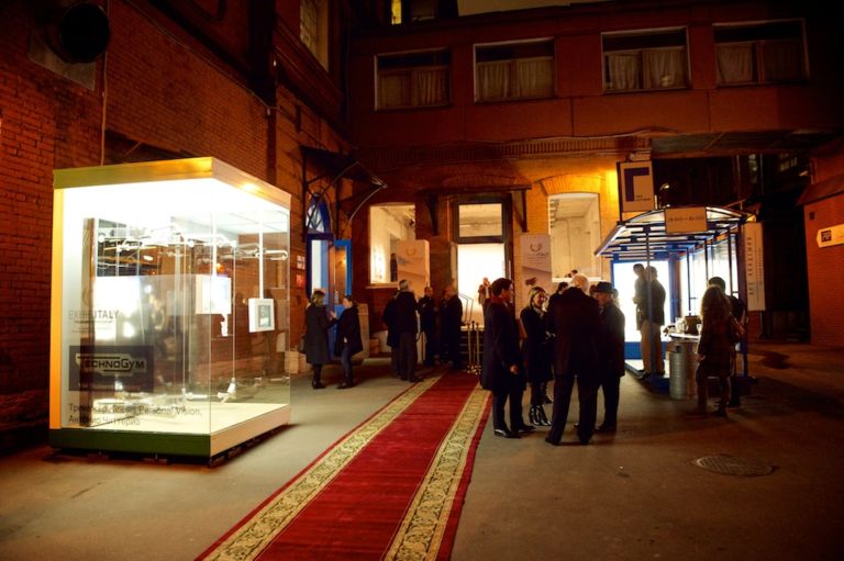 11 10 2012 397 L'Italia si fa bella, col design. Finissage a Mosca per la mostra sul made in Italy. Exhibitaly, piattaforma di promozione, scommette sulla Russia. Ecco un album zeppo di foto