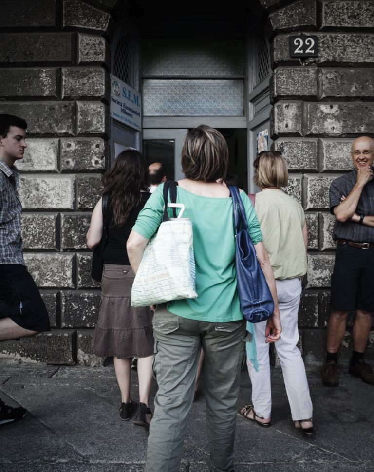 Francesco Secchi 2012 1 Dalla Germania all’Italia, impazza la voga dell’escursione creativa metropolitana. A Milano in mostra foto e disegni degli street climbing organizzati da Nomicosecittà