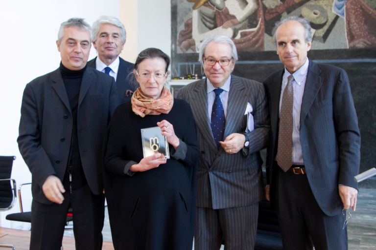 La premiazione di Grasso Cannizzo Alla salute di Gae Aulenti e Vittorio Gregotti. I decani dell’architettura italiana festeggiano in Triennale la Medaglia d’Oro alla Carriera. Premi anche per Vincenzo Latina e De Lucchi