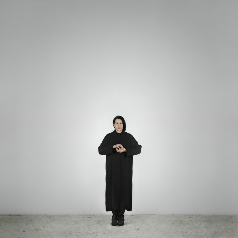 Marina Abramović – Holding Emptiness C from the series With Eyes Closed I See Happiness 2012 – Courtesy Marina Abramović Per chi ama la Marina! Abramović, naturalmente. Due giorni a Vienna per una full immersion catartica, un viaggio nel corpo e nell’anima dell’artista, transitando per la 50.Viennale