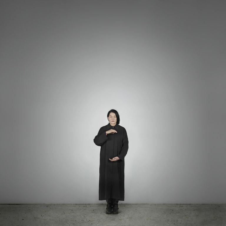 Marina Abramović – Holding Emptiness A from the series With Eyes Closed I See Happiness 2012 – Courtesy Marina Abramović Per chi ama la Marina! Abramović, naturalmente. Due giorni a Vienna per una full immersion catartica, un viaggio nel corpo e nell’anima dell’artista, transitando per la 50.Viennale