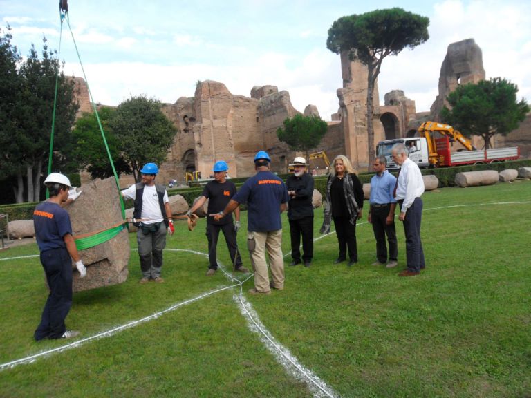 Michelangelo Pistoletto Il Terzo ParadisoTerme di Caracalla 4 Dalla moda milanese all’antichità imperiale. Transfert vertiginoso per Il Terzo Paradiso di Pistoletto, che approda a Roma alle Terme di Caracalla: ecco le foto esclusive del backstage con Michelangelo a lavoro