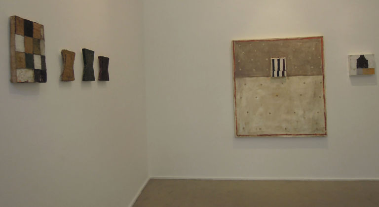 Mirco Marchelli Mezza Bellezza veduta della mostra presso Marco Rossi Milano 2012 Note silenziose per Mirco Marchelli