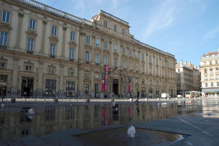 Musée des Beaux Arts de Lyon Photo Alain Basset 1 Serve un nuovo dipinto in collezione? La soluzione è una colletta. Il musée des Beaux-arts di Lione lancia una sottoscrizione per acquistare un Ingres. Mancano 80mila euro, per ora sono a 18mila...