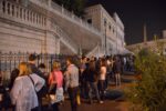 Notte dei Musei Roma Fila alle Scuderie del Quirinale Se c’erano anche Alemanno e Gasperini… Tutta Roma in strada (e in macchina, ahinoi) per la Notte dei Musei, ecco il fotoreportage (un po’ rubacchiato da Twitter)