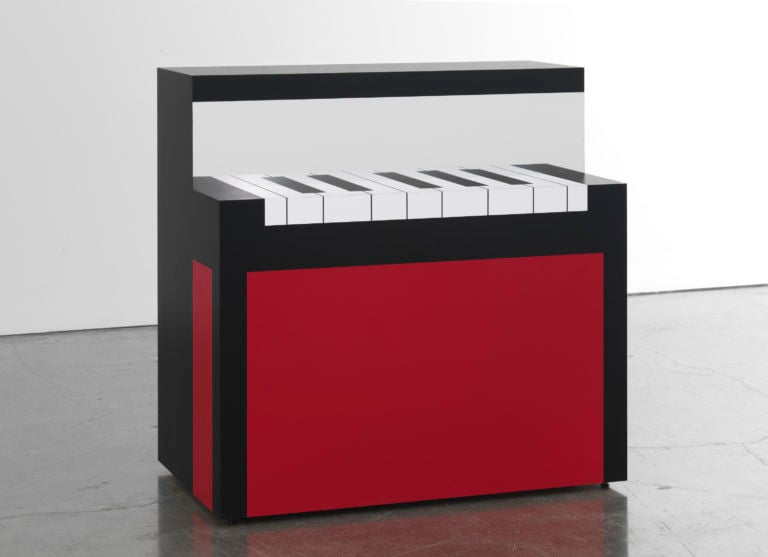 Piano Malevich 2012.© Richard Artschwager SIAE Italy.Cortesy Gagosian Gallery. Photo Rob McKeever Richard Artschwager al Whitney Museum. Se un ascensore (anzi 4) diventa un’opera d’arte pubblica