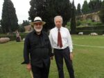 Pistoletto e Pieroni Terme di Caracalla Dalla moda milanese all’antichità imperiale. Transfert vertiginoso per Il Terzo Paradiso di Pistoletto, che approda a Roma alle Terme di Caracalla: ecco le foto esclusive del backstage con Michelangelo a lavoro