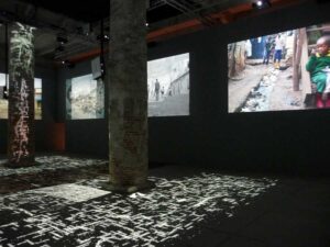 Tra storia e contemporaneità. Quanto contano gli archivi nella ricerca di artisti e architetti? Un convegno della Biennale di Venezia, esplorando “Common Ground”