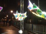 image0044 Un’installazione interattiva che illumina Hungerford Bridge a Southbank, Londra. Ecco come rimodulare lo spazio, affidandosi al gioco tra la luce e il gesto