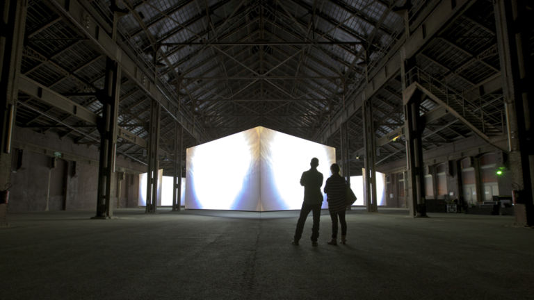 9 Luma Aitken leslie HRIMG 7455 Arles come Bilbao. Doug Aitken per la Luma Foundation