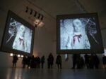 Dracula al cinema Vampiri in Triennale: per la presentazione della mostra su Dracula arriva pure l’erede di Bram Stoker. E per il brindisi del vernissage… ecco spuntare l’unità mobile dell’AVIS!