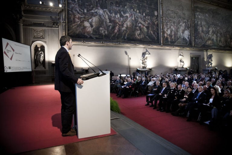 Florens 2012 Apertura Forum Matteo Renzi foto di Federica di Giovanni Florens Updates: Renzi, Ornaghi e la polemica latente. All’apertura del Forum Internazionale della Biennale fiorentina, non mancano gli attacchi a distanza