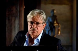 Giancarlo Giannini testimonial d’eccezione dello spot che promuove l’Italia nel mondo. Nelle vesti di maître, l’attore serve un menù a base di beni culturali