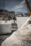 Installazione opera Paladino per Florens 2012 6 Florens Updates: mentre fervono i preparativi per la dieci giorni fiorentina, in Piazza Santa Croce prende forma l’installazione di Mimmo Paladino. Foto e video in anteprima