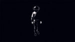 Kris Menace feat Miss Kittin Hide 06 Kris Menace featuring Miss Kittin. Vola in alto il singolo "Hide", che lancia un disco zeppo di collaborazioni. Con tanto di video animazione d'artista. Ed è subito hit