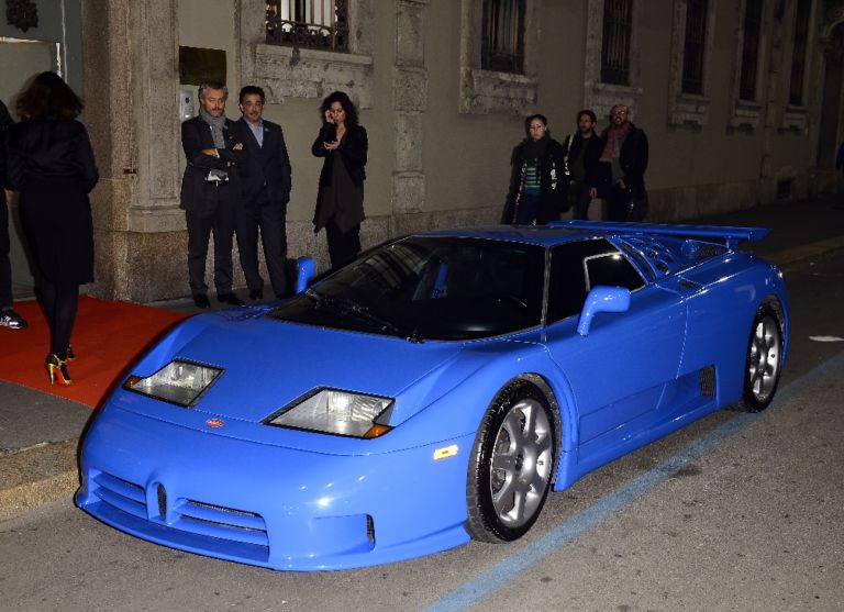 L’opening di Artcurial Milano foto Daniele Venturelli 8 L’approdo a Milano, quello vero, di Artcurial. Dopo gli uffici di rappresentanza, la casa d’aste francese inaugura la sede a Palazzo Crespi: ecco le immagini dell’opening