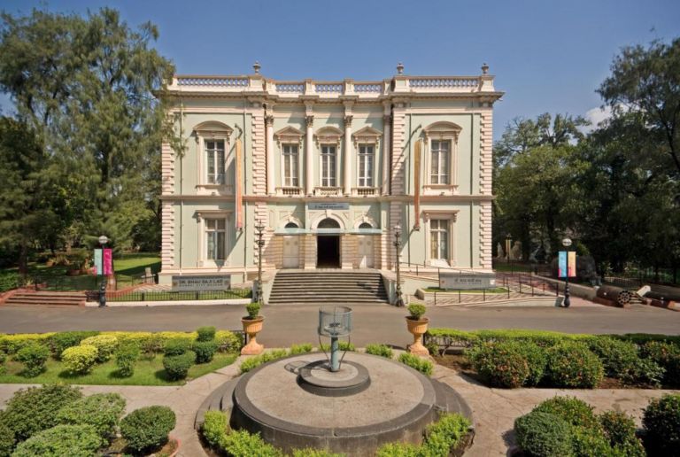 La facciata del Bhau Daji Lad Museum Arte in via di sviluppo: parte dall’India l’indagine del gruppo Zegna sulle nuove piazze del contemporaneo. Con la commissione per un’opera pubblica a Reena Kallat, una residenza d’artista al Macro e l’intenso programma di ZegnArt Public