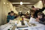 Laboratori al Maxxi 1 Lasciate che i bambini vengano al Maxxi. Fra cacce al tesoro tematiche e fabbriche di cioccolato, nel dicembre del museo c’è la quinta edizione del progetto educativo Prendi l’arte e mettila da parte