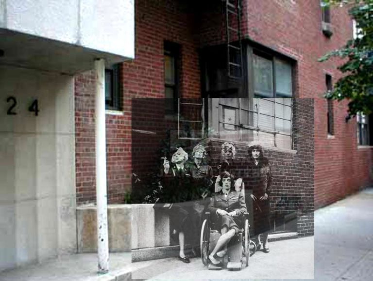 The Rolling Stones Have You Seen Your Mother Baby Standing in the Shadow 1966 Location in front of 124 East 24th Street New York1 Cover, che passione. E chi se le dimentica le copertine dei vinili storici? Bob Egan le ha studiate e archiviate, scovando le location dove furono scattate le mitiche foto...