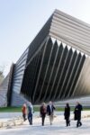 Zaha Hadid Eli and Edythe Broad Art Museum East Lansing Michigan foto Iwan Baan6 Il nuovo Broad Museum chi poteva disegnarlo se non Zaha Hadid? Tante foto dal nuovo museo/non-museo appena inaugurato in Michigan