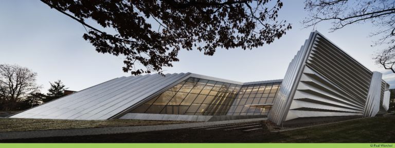 Zaha Hadid Eli and Edythe Broad Art Museum East Lansing Michigan foto Paul Warchol 9 Il nuovo Broad Museum chi poteva disegnarlo se non Zaha Hadid? Tante foto dal nuovo museo/non-museo appena inaugurato in Michigan