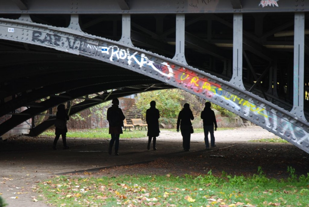 Chryssa Tsampazi e Paolo Barlascini vi raccontano Berlino. Tutte le foto dei loro tour, che chiudono la serie “Walk with the artist”. La città, vista con gli occhi degli artisti