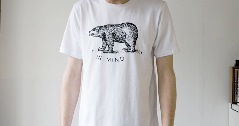 trademark bear in mind1 Vecchi marchi e nuovi prodotti: i mestieri di una volta ispirano il design contemporaneo. A Sheffield, in Inghilterra, Article Works recupera i loghi di aziende scomparse e ci fa delle t-shirt