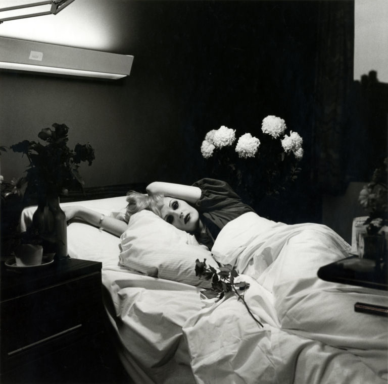 1. Peter Hujar Candy Darling on her Deathbed 1974 gelatin silver print copyright The Peter Hujar Archive LLC courtesy Pace MacGill Gallery New York Eros e Thanatos. Dalla New York underground a Modena