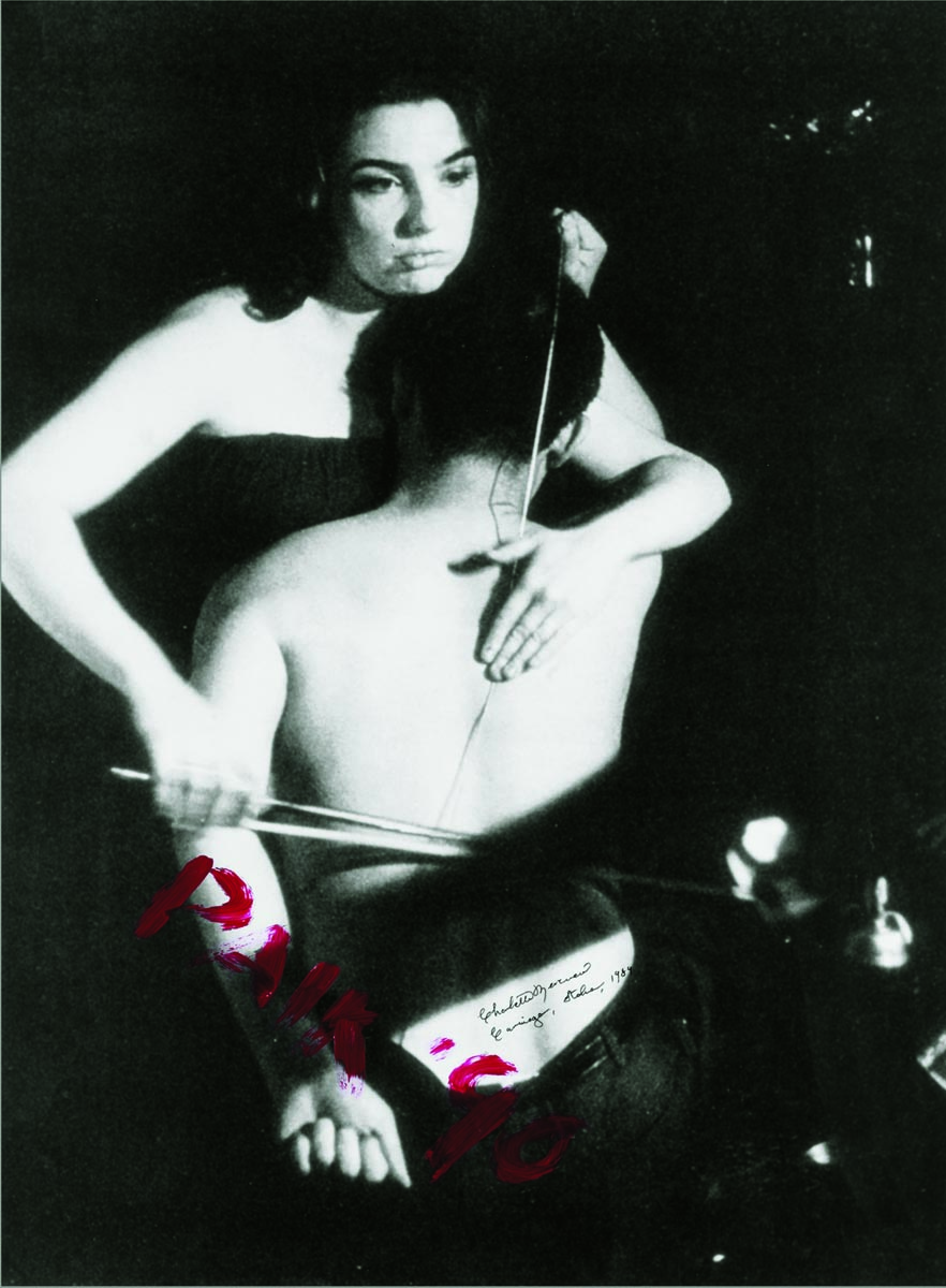 Nam June Paik e Charlotte Moorman, Human Cello. John Cage's "26'1.1499" for a String Player 1965, Performance realised at Café au Go Go, New York, 1965, © photo by P. Moore, Edited by Pari Editori & Dispari, Cavriago, 1984