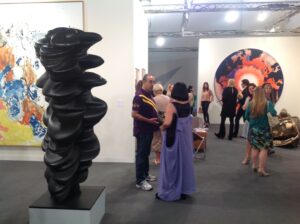 Miami Updates: alla fine tutto ruota intorno a qui. Ottime le prime impressioni da Art Basel Miami Beach, a voi le prime immagini