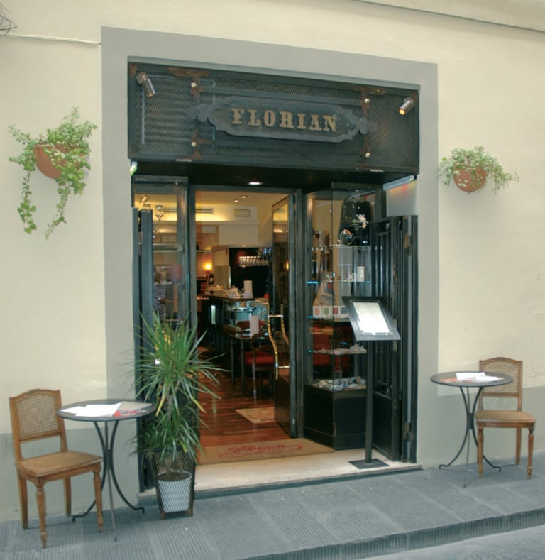 Caffè Florian di Firenze Un angolo di esprit veneziano, tutto da gustare. Al centro di Firenze. Prosecco e baccalà, ma anche assaggi di vecchie mostre, per il nuovo anno del Caffè Florian