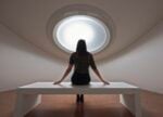 MARIKO MORI 1404 Quando il misticismo giapponese incontra la tecnologia. Mariko Mori inaugura i nuovi spazi per il contemporaneo della Royal Academy di Londra, ecco le prime foto della mostra