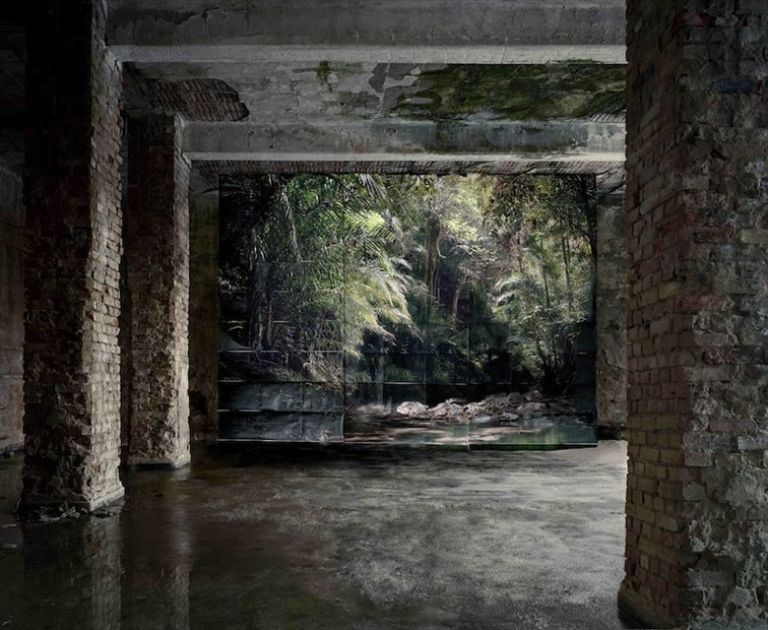 Noemie Goudal Haven her body was Trail 2012 Lightjet courtesy of Project B Gallery Noemie Goudal: il paesaggio nel paesaggio