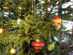 Palle Presepe di Marcello Jori 2 1280x960 Albero di Natale o Presepe? No, alla GAM di Torino – ma anche al Museion e al Mambo - a celebrare le festività sono le Palle Presepe di Marcello Jori e Alessi. Ecco le immagini…